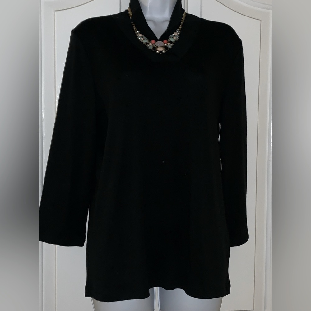 NWT Women’s Top Black Stretchy Fabric Split Mock Turtleneck Long Sleeves Sz L